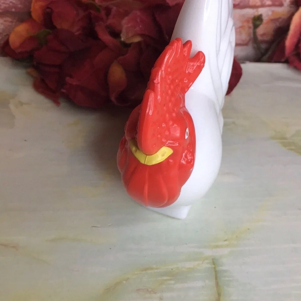Vintage Avon Country Kitchen Rooster Milk Glass Decanter